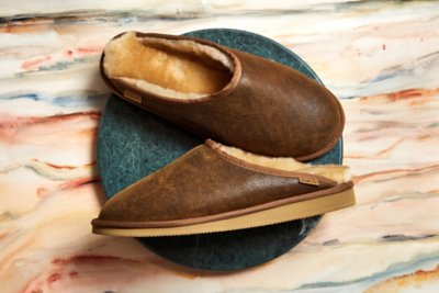 Men's Clyde Sheepskin Scuff Slippers with Arch Support
