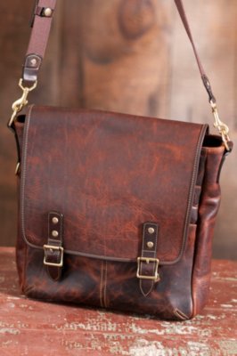 Oil-Tanned Bison Leather Case & Backpack | Overland display picture 1