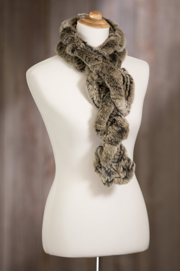Knitted Rex Rabbit Fur Ruffle Scarf | Overland