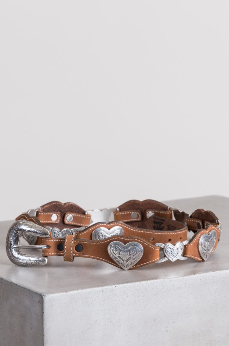 Linked Hearts Leather Belt | Overland display picture 1
