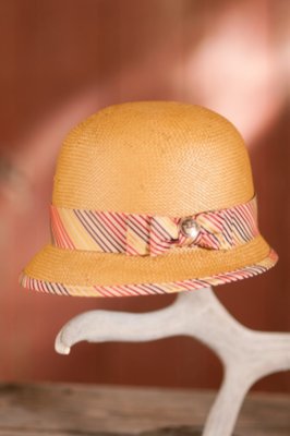 Goorin Bros Hat Womens cloche woven sunhat Vintage Goorin Bros Womens main image 3