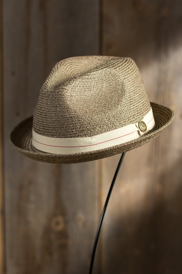 Humphrey Goorin Brothers Crushable Straw Fedora Hat | Overland display picture 1