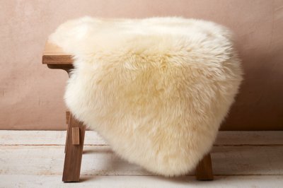 Single-Pelt (2' x 3.5')  Australian Sheepskin Rug