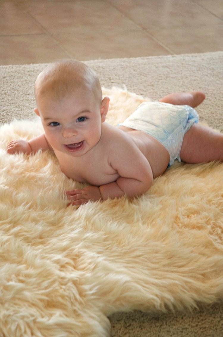 OVERLAND sheepskin baby rug 赤ちゃんラグ Overland Long Wool Sheepskin Baby Rug | Overland